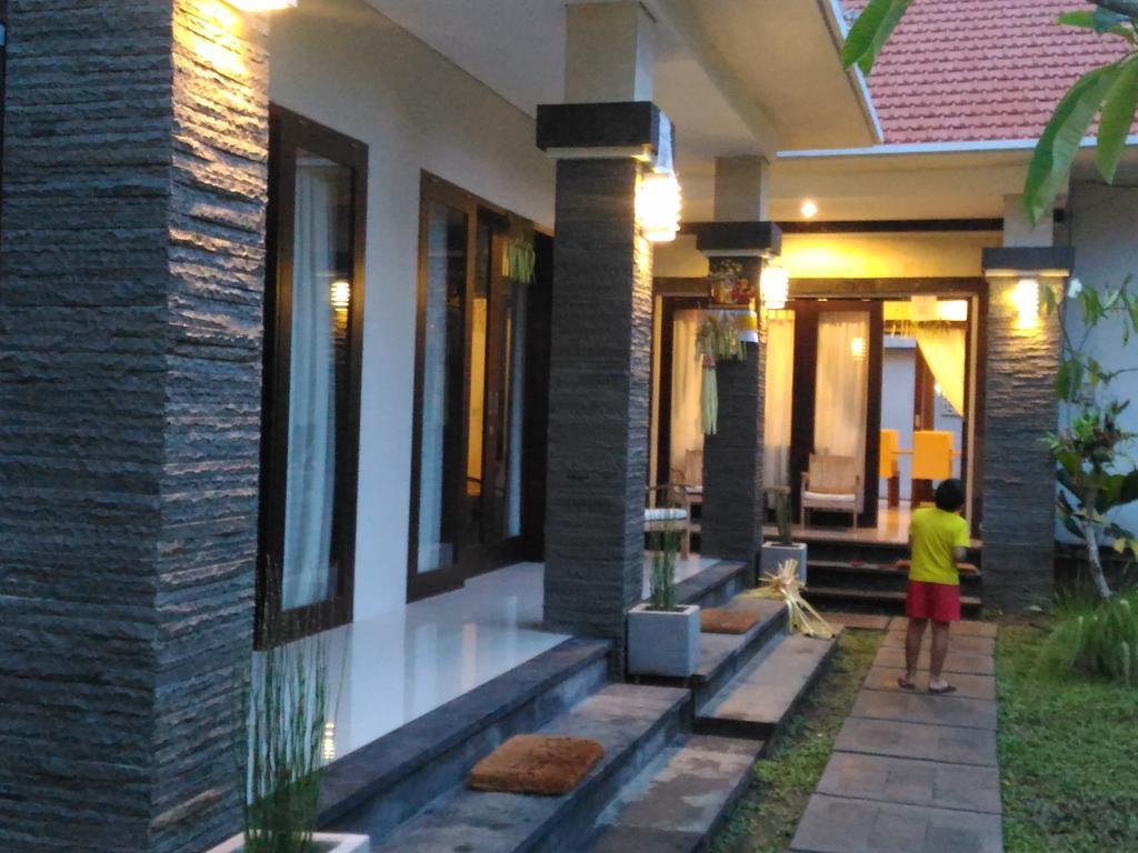 Guest House Reisya Nusa Dua  Exteriör bild